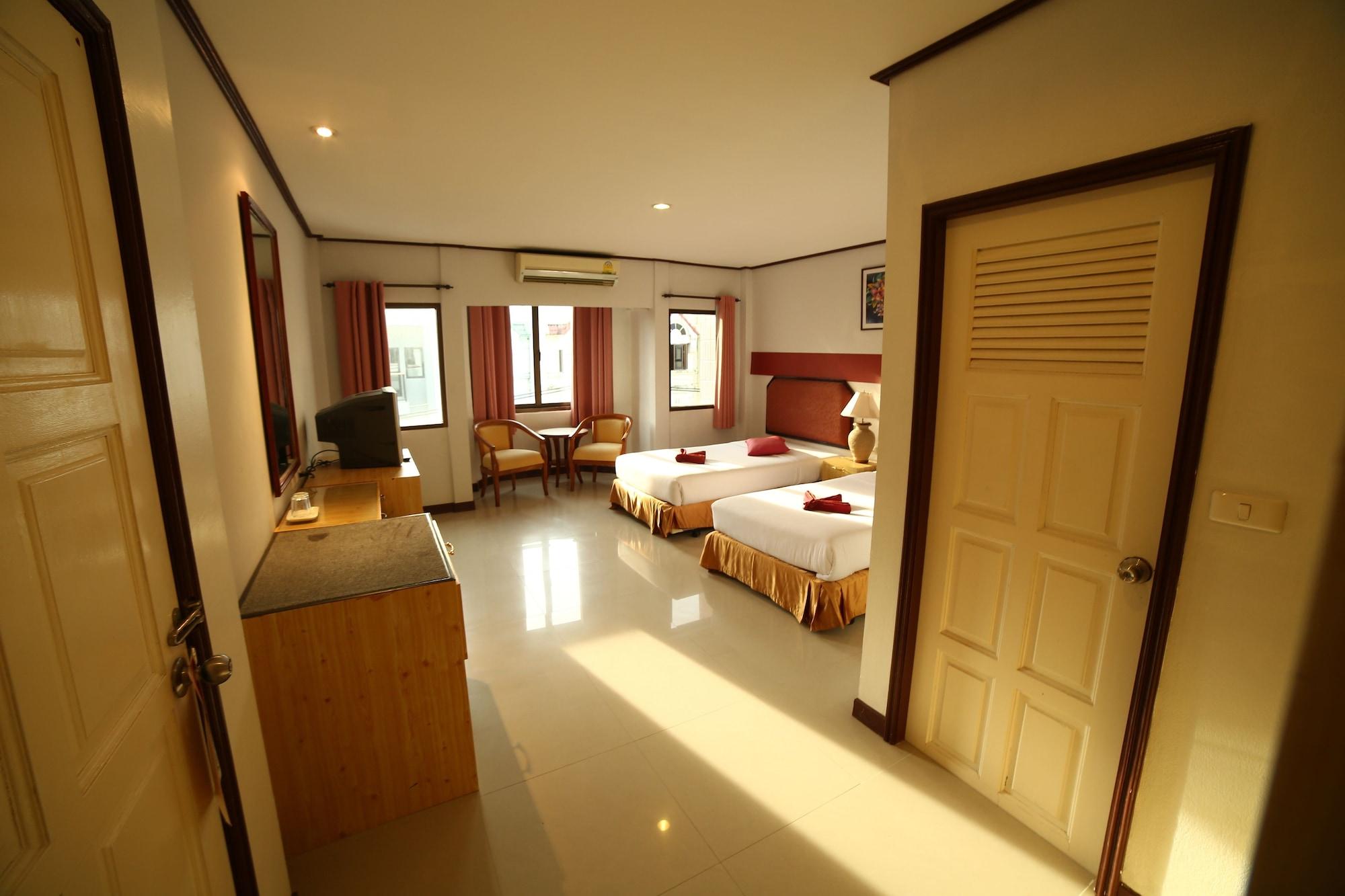 Pro Andaman Place Karon Bagian luar foto