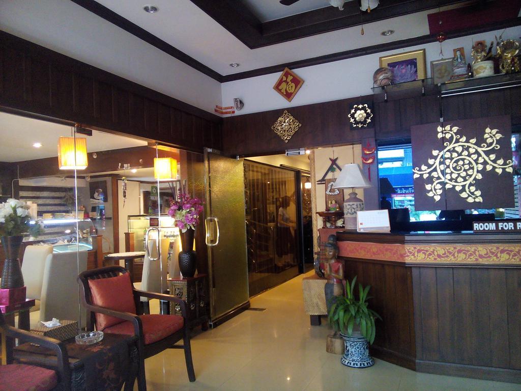Pro Andaman Place Karon Bagian luar foto