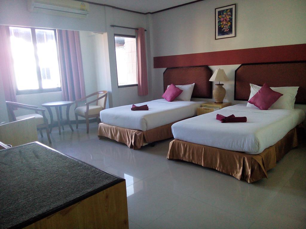 Pro Andaman Place Karon Ruang foto