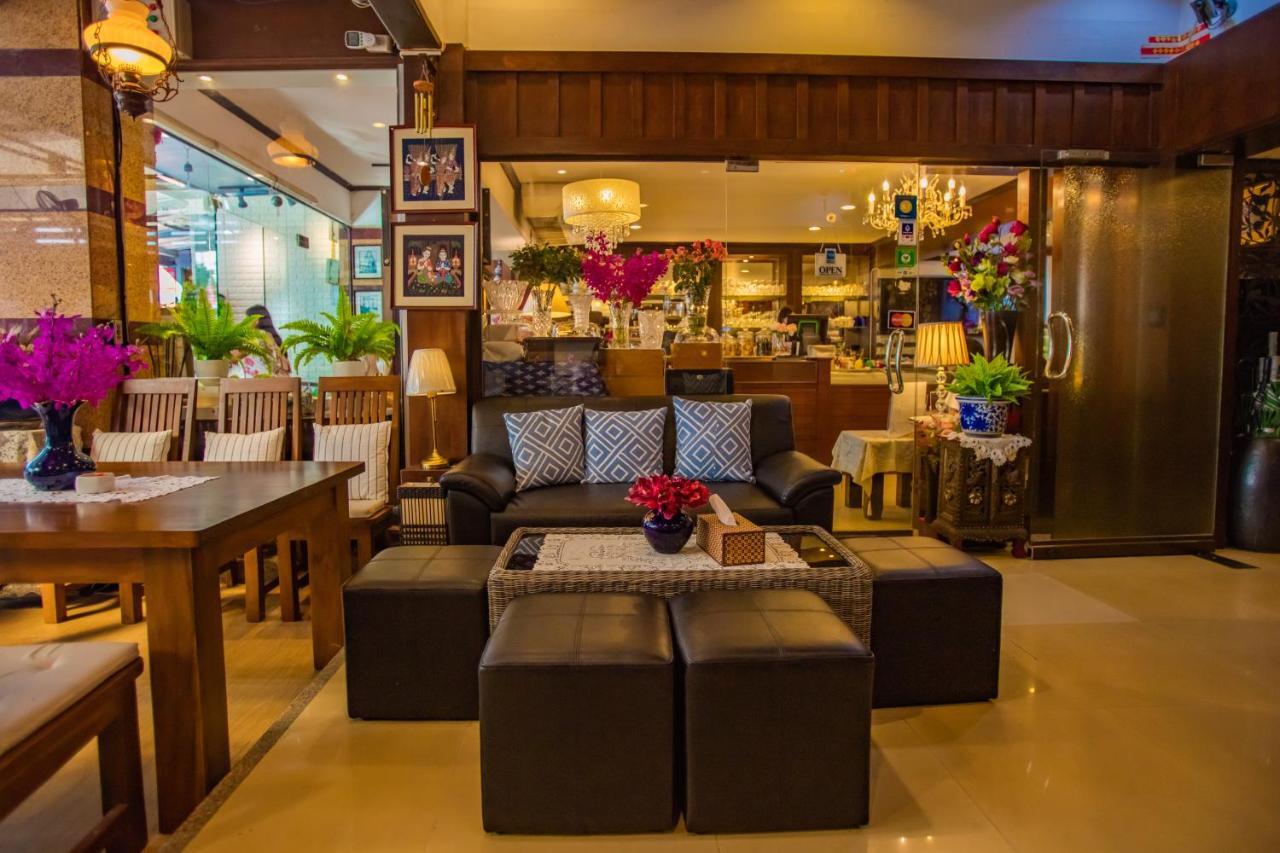 Pro Andaman Place Karon Bagian luar foto